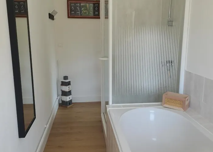 Maison A La Campagne Proche Du Canal